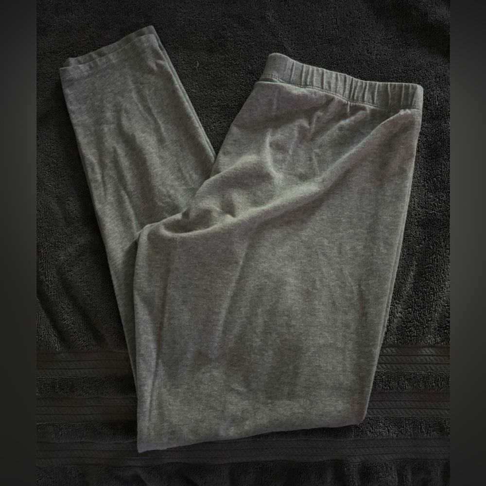 Gray leggings